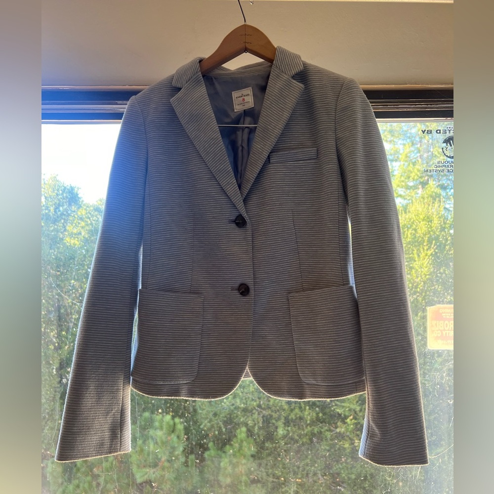 Gap women’s blue and white striped blazer size 8